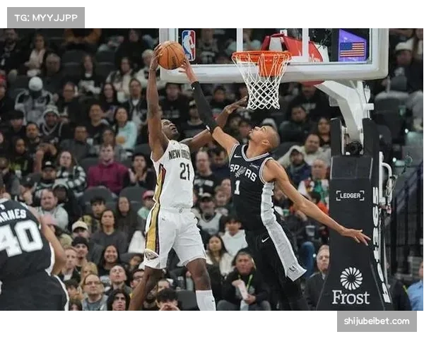 马刺44篮板统治内线战术奏效 猛龙二次进攻机会被完全压制